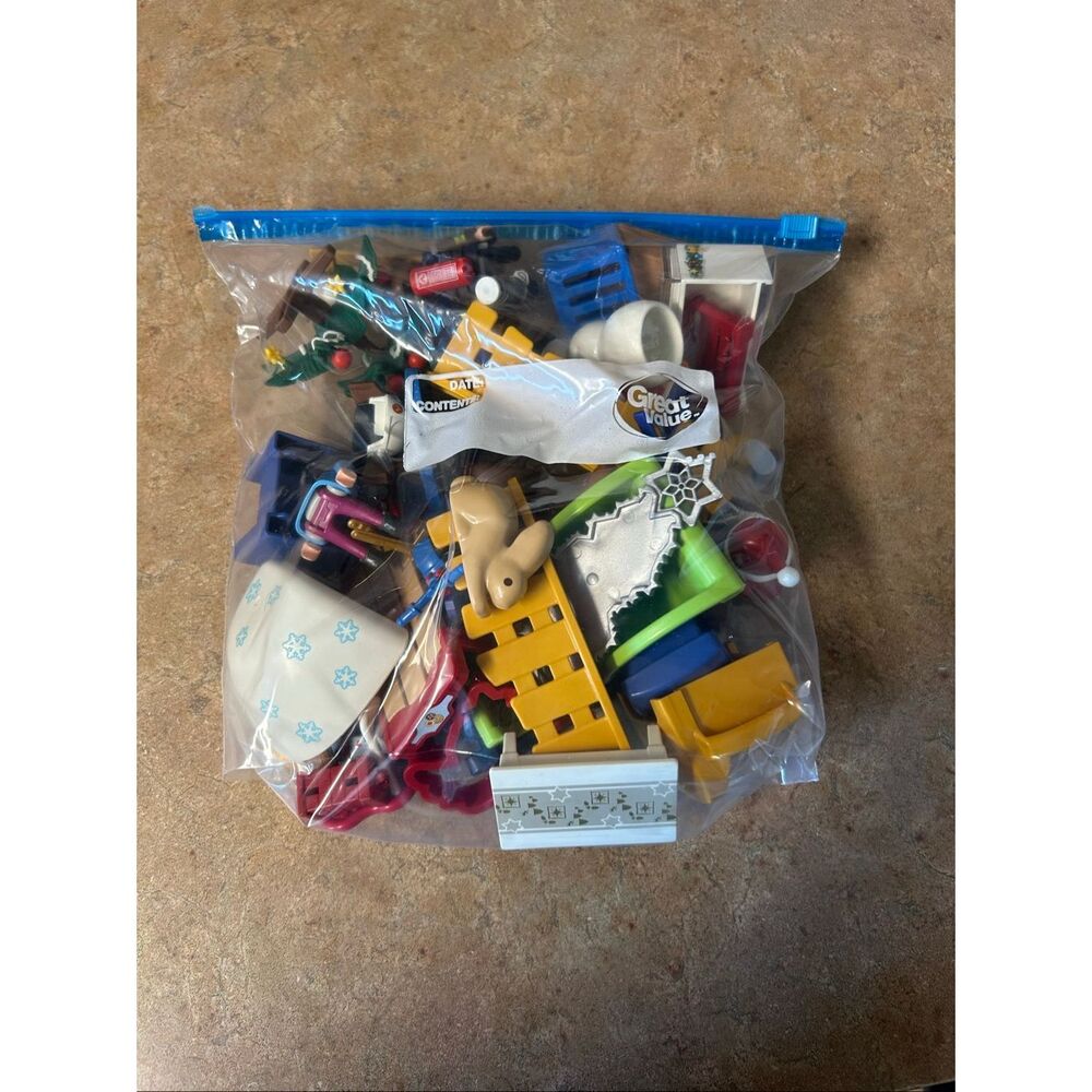 Playmobil Christmas Holiday Winter Mixed Lot Santa Reindeer Accessorie